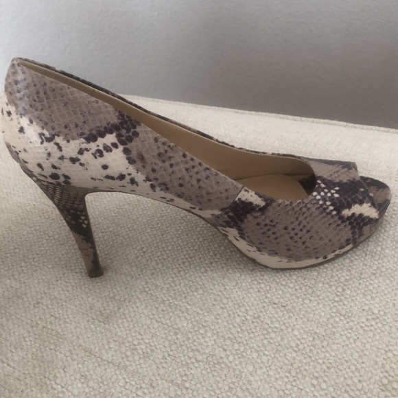 Python Heels with Platform base - Picture 2 of 5